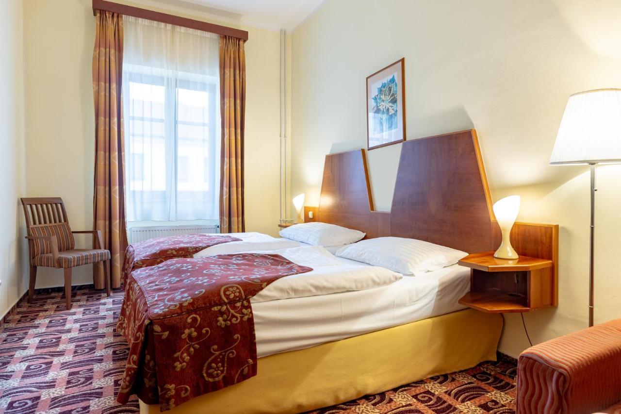 Grandhotel Zvon Τσέσκε Μπουντεγιόβιτσε Εξωτερικό φωτογραφία