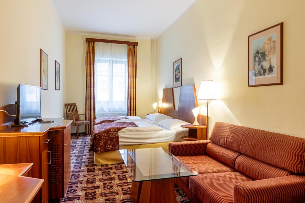 Grandhotel Zvon Τσέσκε Μπουντεγιόβιτσε Εξωτερικό φωτογραφία