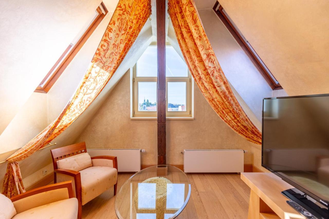 Grandhotel Zvon Τσέσκε Μπουντεγιόβιτσε Εξωτερικό φωτογραφία