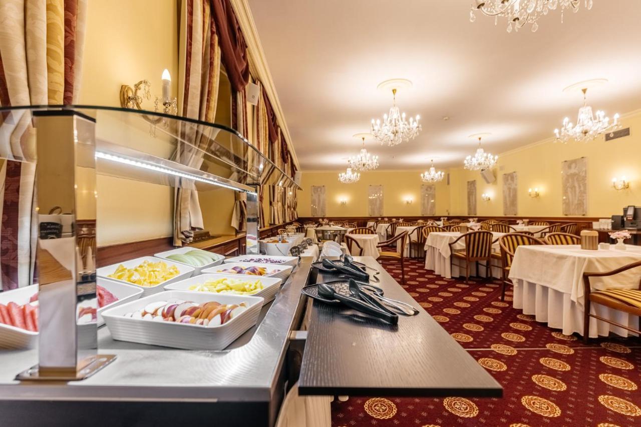 Grandhotel Zvon Τσέσκε Μπουντεγιόβιτσε Εξωτερικό φωτογραφία