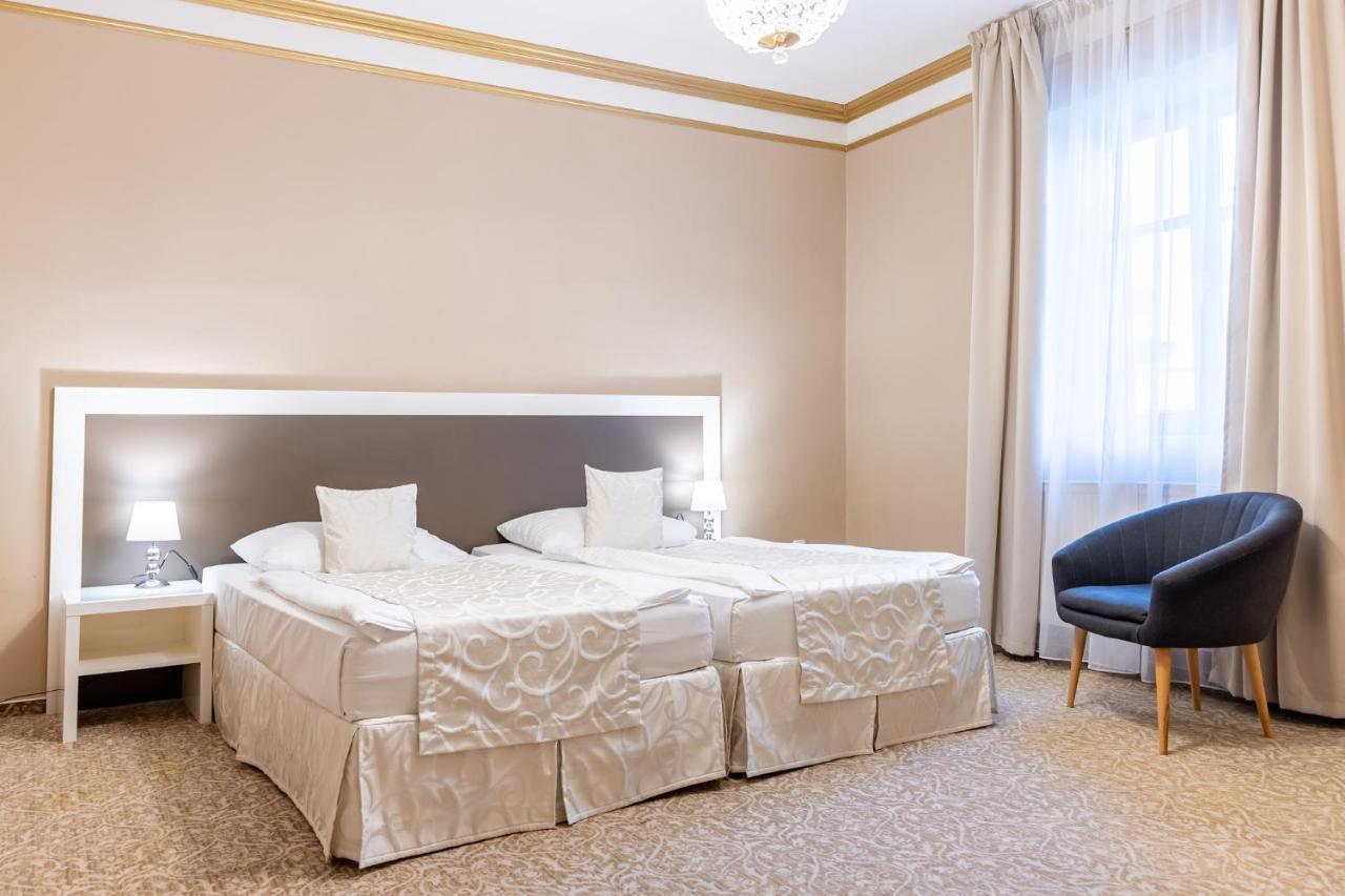 Grandhotel Zvon Τσέσκε Μπουντεγιόβιτσε Εξωτερικό φωτογραφία