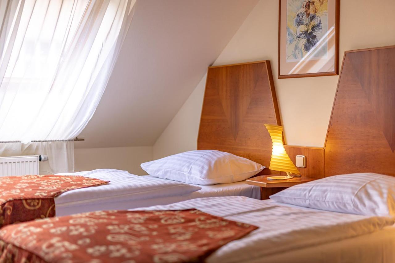Grandhotel Zvon Τσέσκε Μπουντεγιόβιτσε Εξωτερικό φωτογραφία