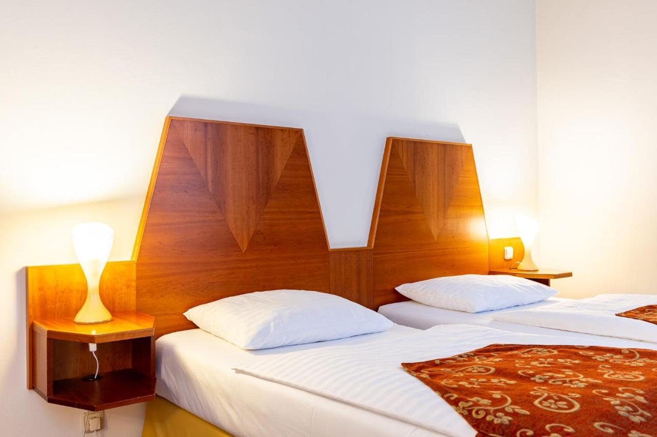 Grandhotel Zvon Τσέσκε Μπουντεγιόβιτσε Εξωτερικό φωτογραφία