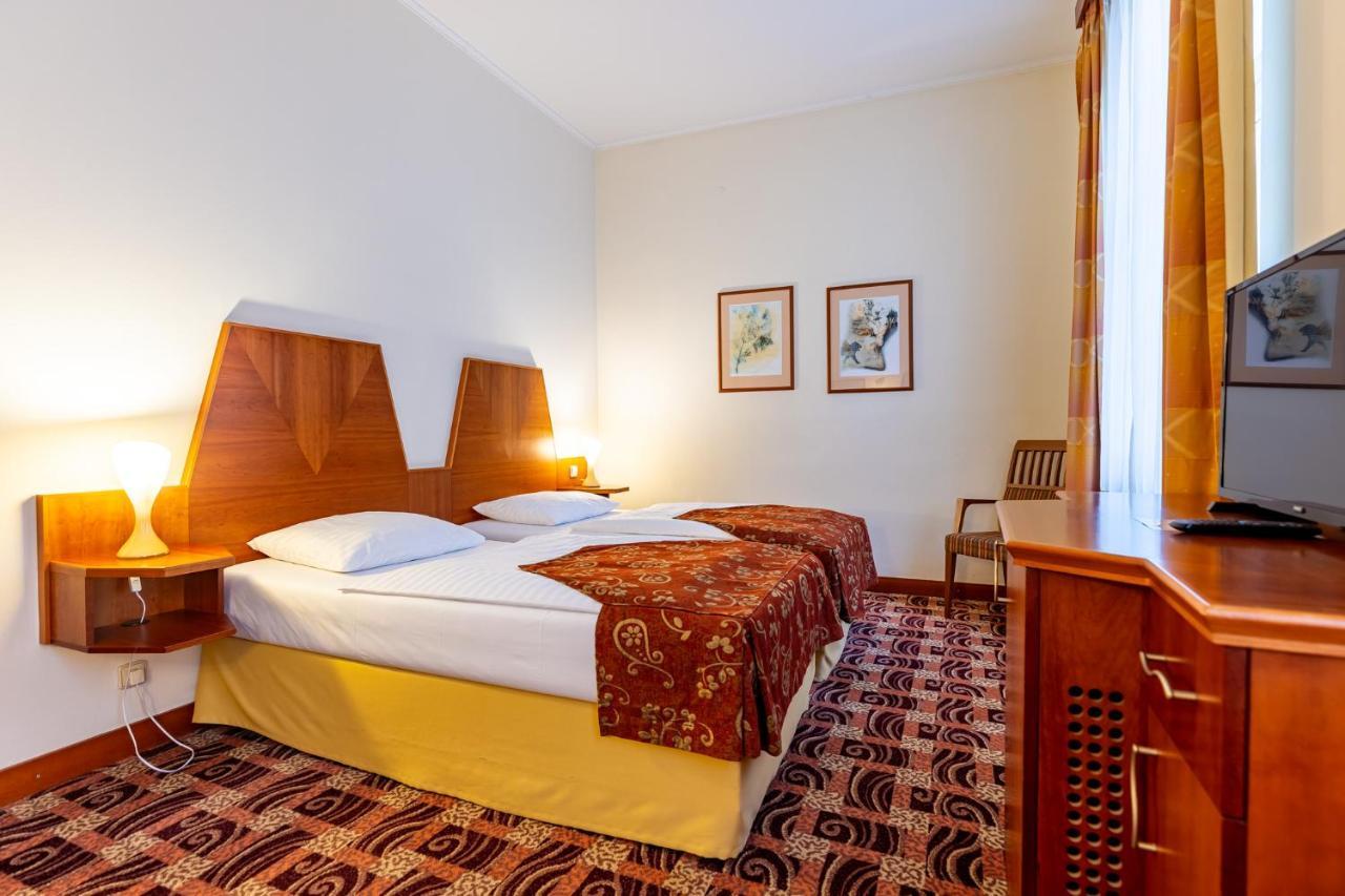 Grandhotel Zvon Τσέσκε Μπουντεγιόβιτσε Εξωτερικό φωτογραφία