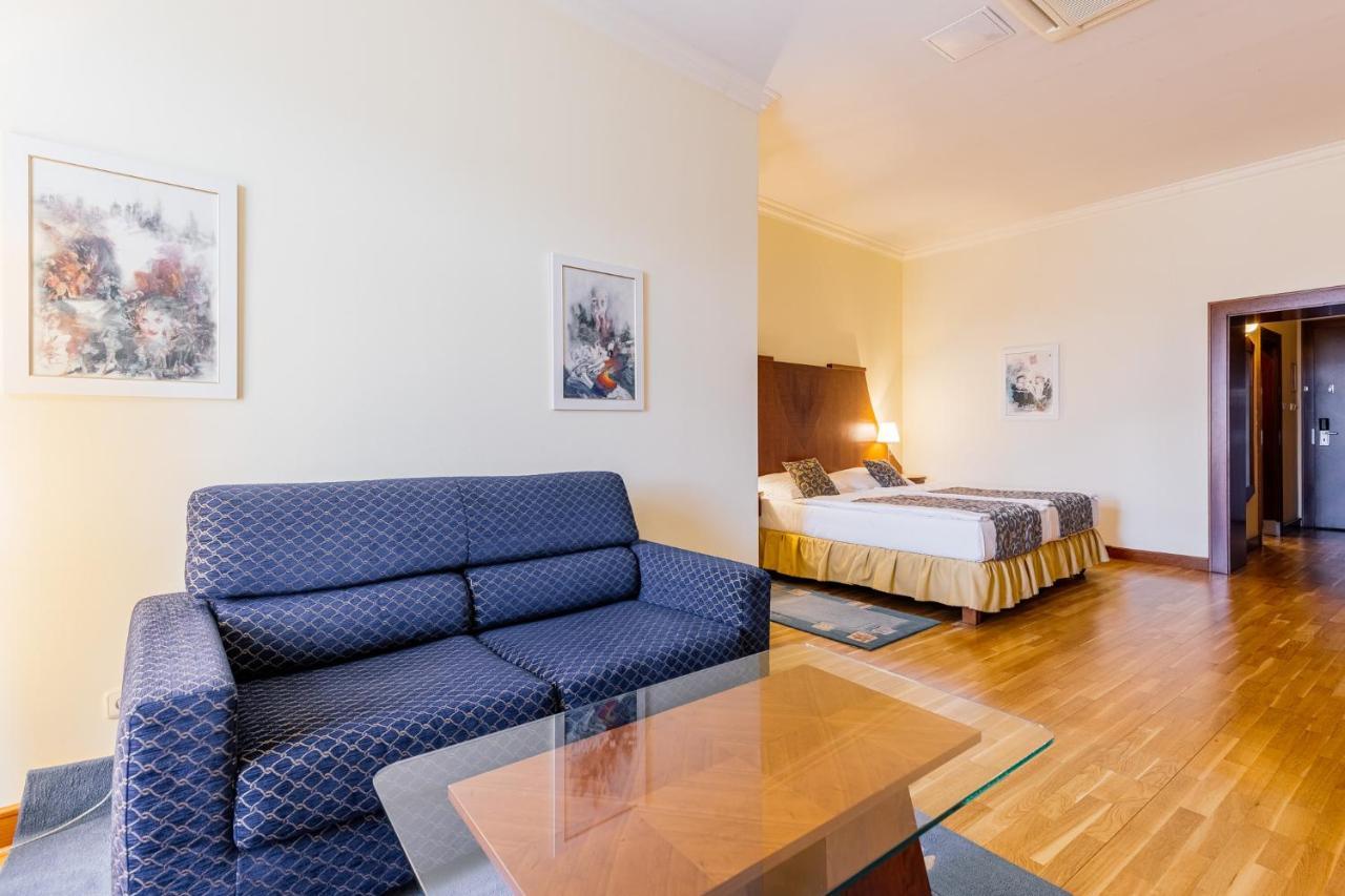 Grandhotel Zvon Τσέσκε Μπουντεγιόβιτσε Εξωτερικό φωτογραφία