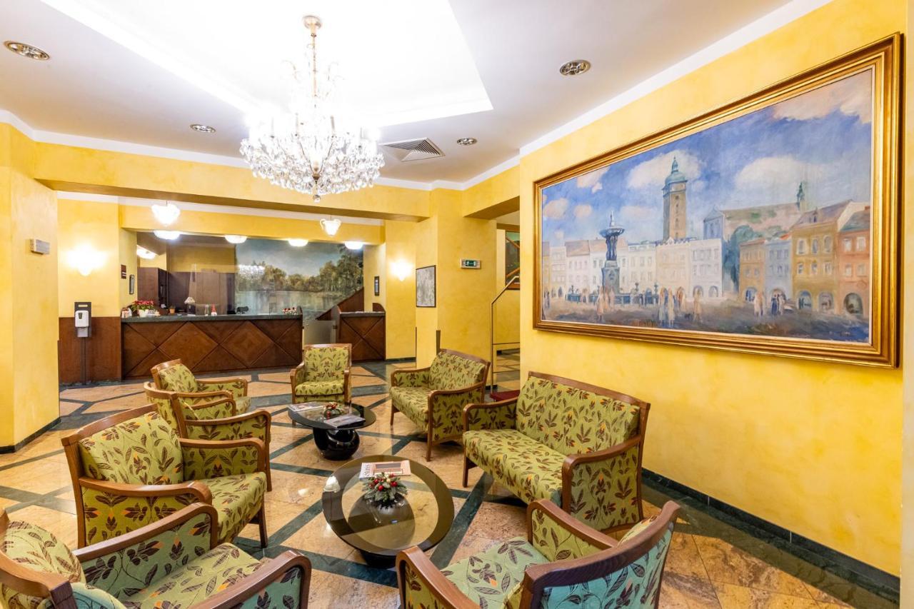 Grandhotel Zvon Τσέσκε Μπουντεγιόβιτσε Εξωτερικό φωτογραφία